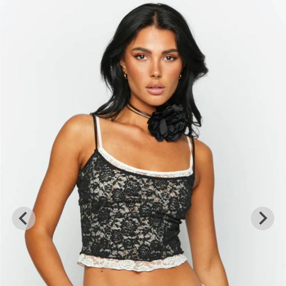 NWT Beginning Boutique Willow Contrast Black Lace Tank Top